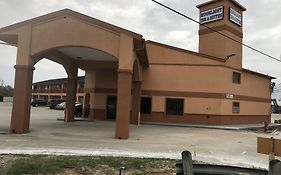 Moonlight Inn & Suites